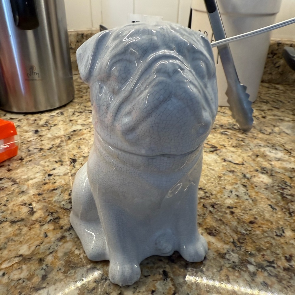 Scentsy pug warmer